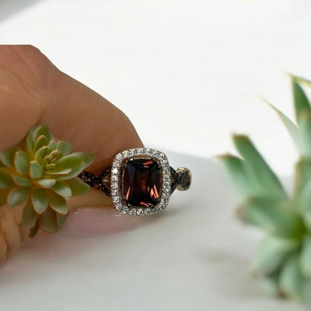 🤎▪️Suzy Levian▪️Rose Sterling Brown & White Cubic Zirconia Ring Size #7 NWT